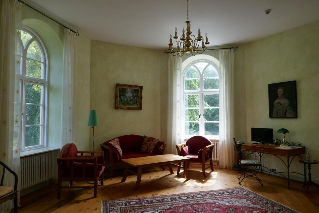 Landhaus Schloss Koelzow Exterior foto