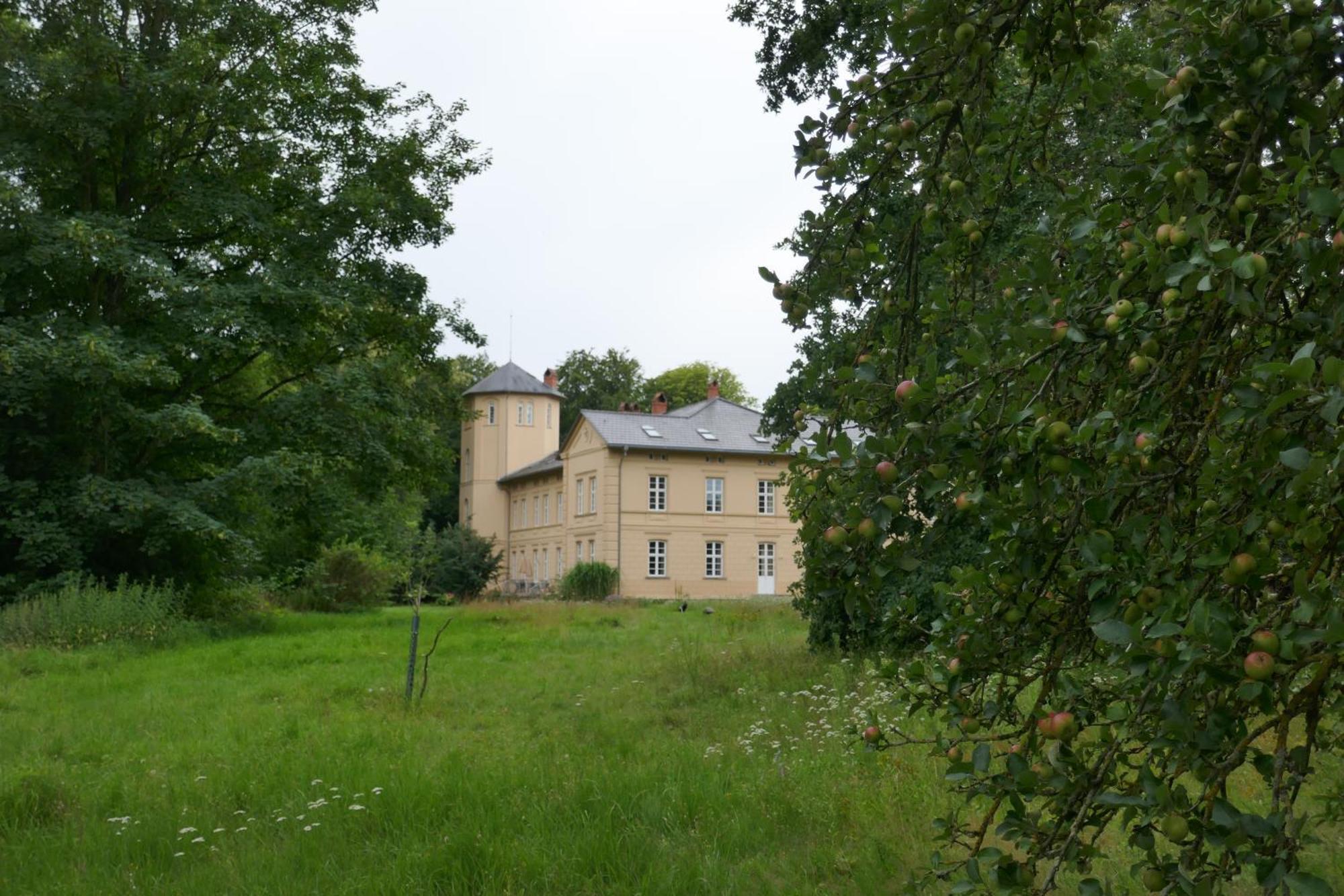 Landhaus Schloss Koelzow Exterior foto