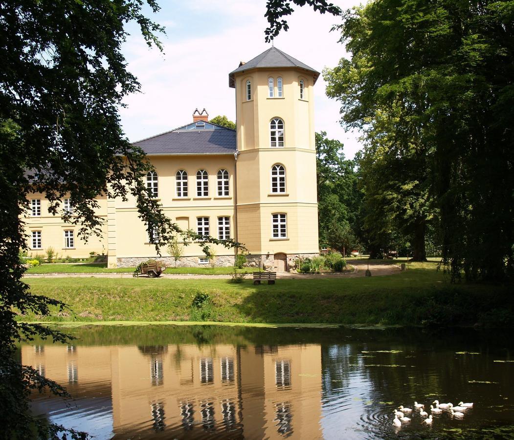Landhaus Schloss Koelzow Exterior foto